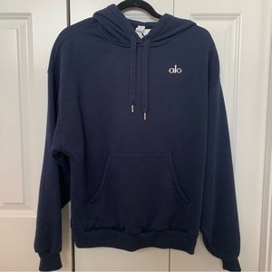 Brand new Alo Yoga Accolade Hoodie Navy